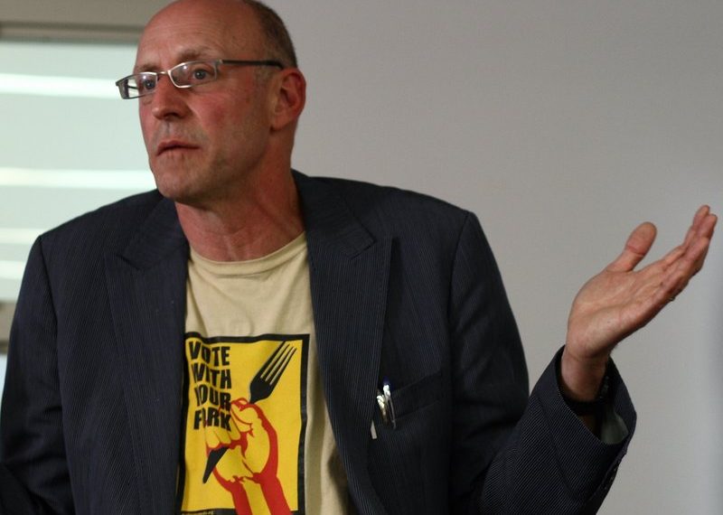 Nierenberg Prize recipient says stop eating so much