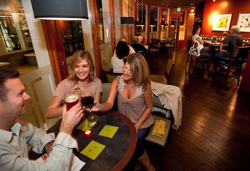 WINEderland rings in the holidays with arts, crafts and fine wines