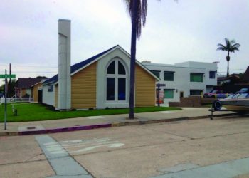 Pointers bask in season-opening win