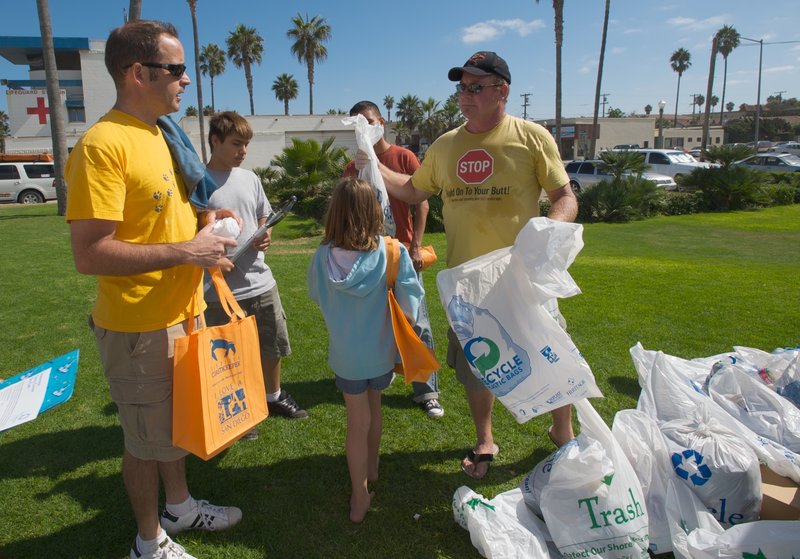 8,000 volunteers expected to attack 100-plus sites in Coastal Cleanup Day