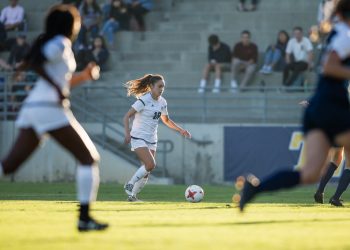 Metal staircase at Torrey Pines State Natural Reserve to be removed for repairs