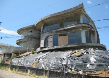 Restaurant and juice bar on tap for Ocean Beach People’s Organic Food Market