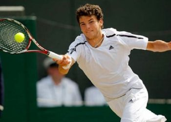 As French Open looms, local high school tennis teams hold their own allure