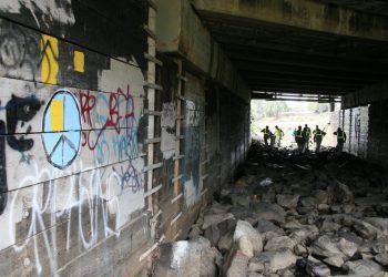 St. Paul’s Lutheran returns sparkle to PB during cleanup