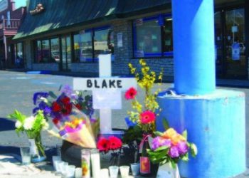 Hey, you ’guana take a dip?