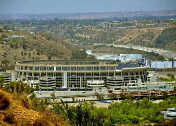 High surf, strong rip currents expected