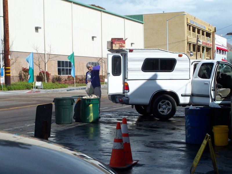 Recycling wars in our alleys – from trash to cash?