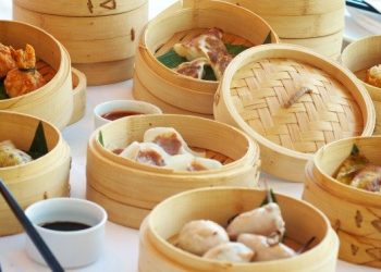 San Diego’s annual ‘boaters’ boat show returns to Sunroad Marina