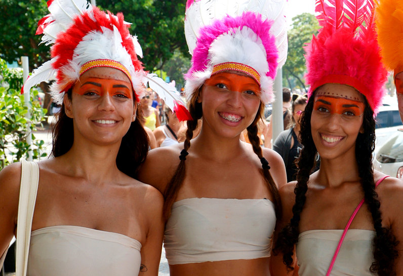 Rio Report: Carnival goers not deterred by Zika virus threat