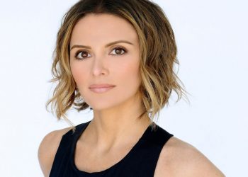 Students' Coffeehouse show highlights local talent