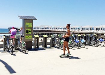 Discover Pacific Beach raising funds to keep Clean and Safe program going