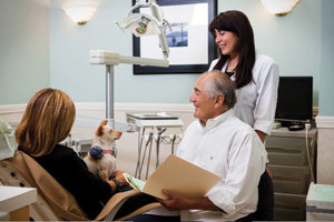 La Jolla dentist introduces canine therapy to dentistry
