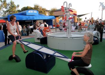 Birch aquarium offers rare chance to walk the pier