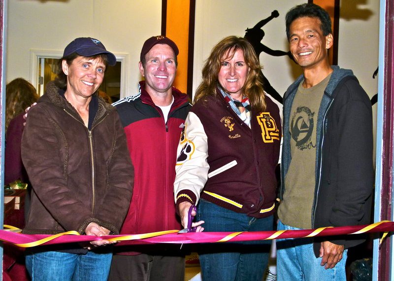 Volunteers make new PLHS team rooms happen amid budget woes