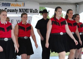 SeaWorld drops lawsuit on animal welfare efforts