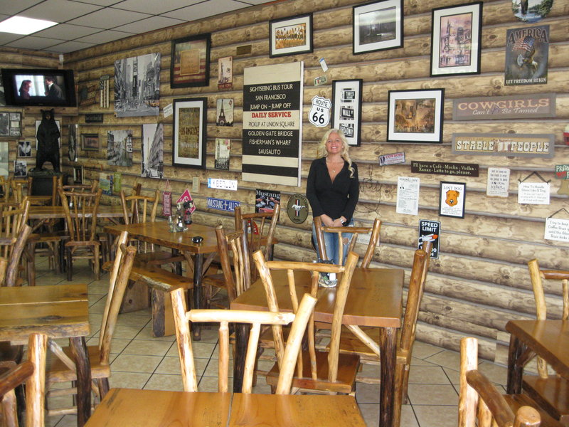 Blondies: serving up delicious BBQ with warmth and woodsy humor