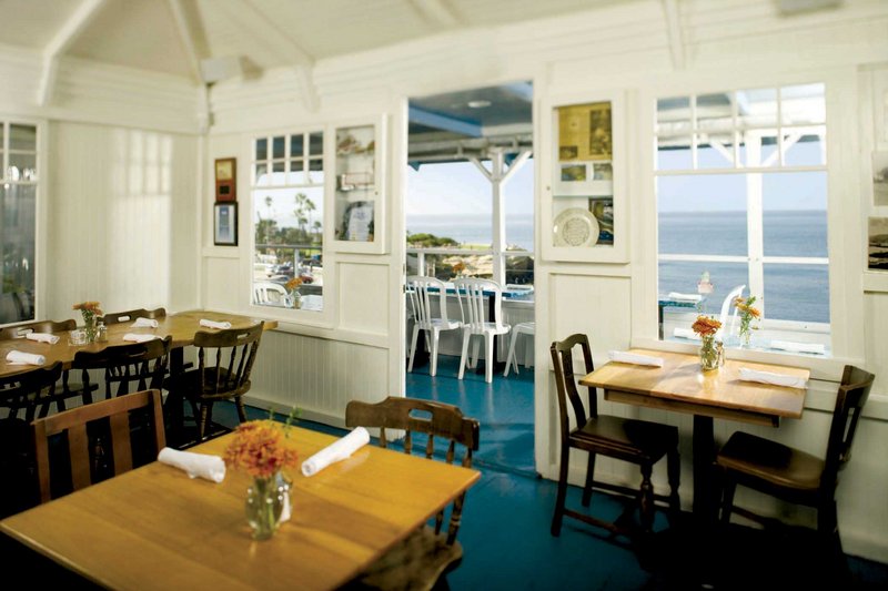 Local dining legacy celebrates 20 years overlooking La Jolla Cove