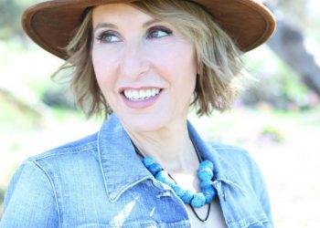 Songwriter’s Acoustic Nights celebrates 9 years in Ocean Beach