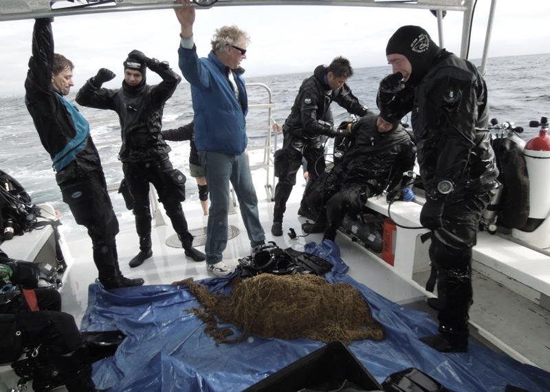 Defending the oceans: nonprofit volunteers tackle submerged debris