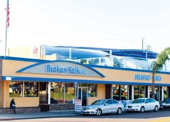 For Pacific Beach restaurant owner, the American Dream is alive and well