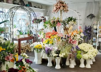 Paragon Deli Cafe celebrates one-year anniversary