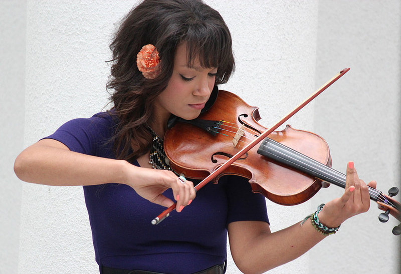 Point Loma fiddler plays while musical passion burns