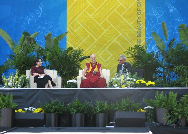 Dalai Lama preaches compassion, love at UC?San Diego commencement