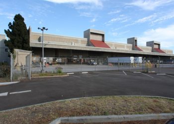 Mammoth Midway postal facility back on sales block