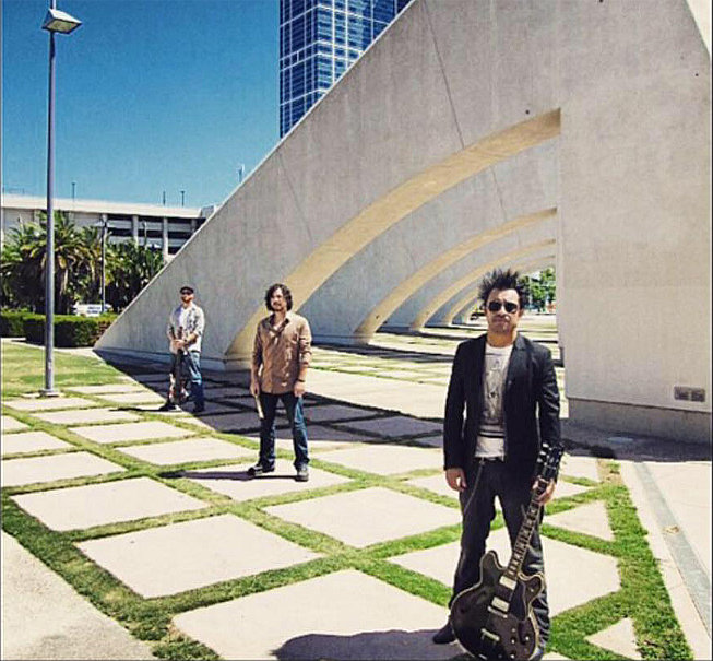 Whiskey-steamed rock ’n’ roll with Jagged Lines and Kick the Princess