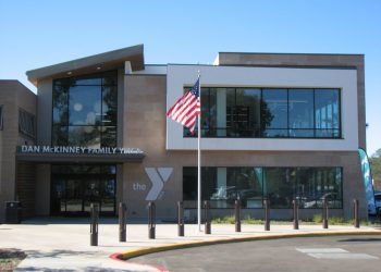 Surfer Magazine names UCSD No. 1 surf college in U.S.