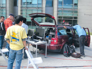 ‘Smart cars’ visit UCSD with futuristic glimpse