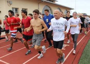 La Jolla High School coach runs 110 miles in honor of former student's dad