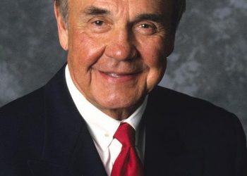 Pointers comeback falls short against Eagles