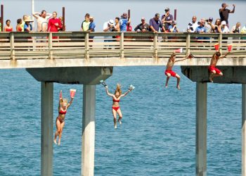 OMSurf 25th annual Classic Longboard Surfing Contest set for Sept. 15 in Pacific Beach