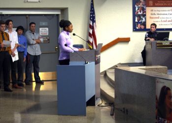 Point Loma students speak out against SeaWorld's orca shows; school board passes resolution calling for animal sanctuaries