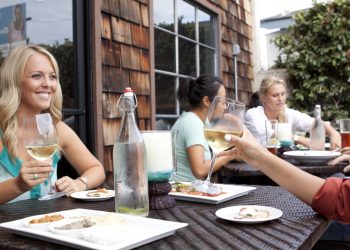 San Diego divers uncover wreck of missing Aegean