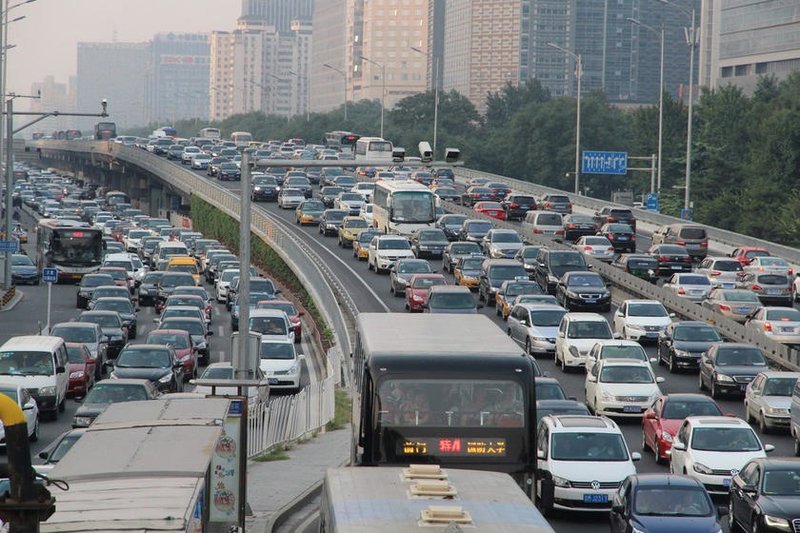 Snarls aplenty at UC traffic safety meeting