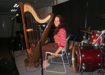 Bringing the harp into pop and coming Full Circle