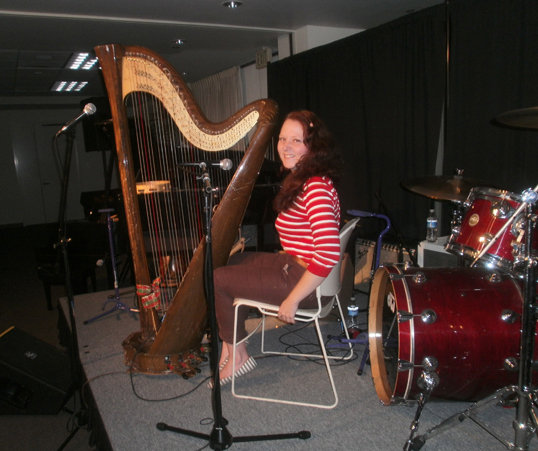 Bringing the harp into pop and coming Full Circle