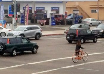 As airplane noise complaints rise, SD Airport Authority and FAA answer residents’ concerns