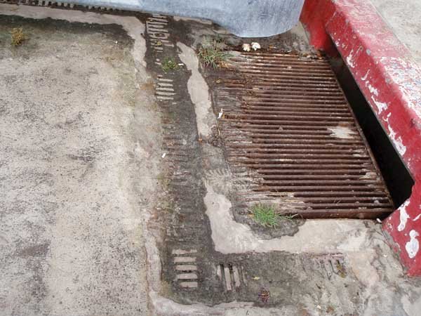 Residents train eyes, ears on water pollution