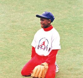 MBHS aquatics make a yearlong splash