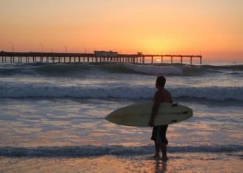 Contractors sue schools over project pacts