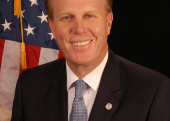 ‘Big Bang Theory’ actress adopts rabbits from County Shelter