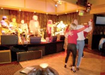 Pointers stumble but clinch title