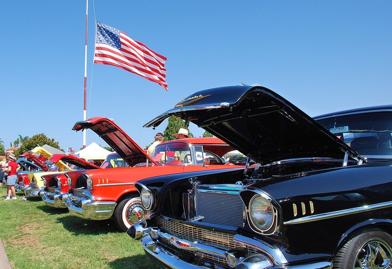 Classics draw hundreds of car enthusiasts to Liberty Station exhibition