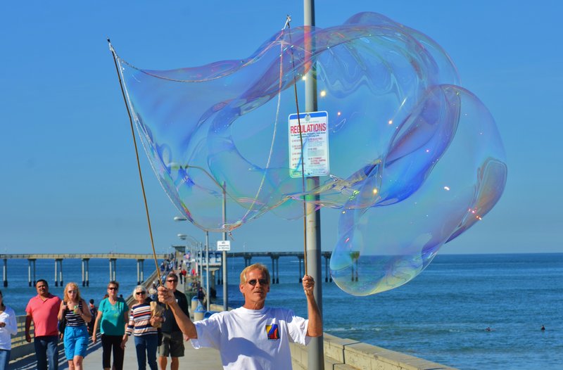 The Pied Piper of bubbles