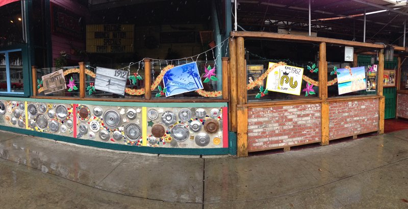 PB merchants dress it up for the holidays