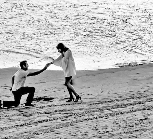 ‘Will you marry me?’ Photographer looking for couple in this image