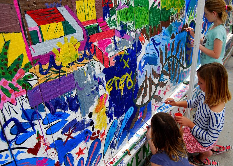 Youngsters get colorfully creative in Ocean Beach